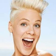 ♡ The OFFICIAL Pink's Habblet. ADD: PinkAtVEVO ♡