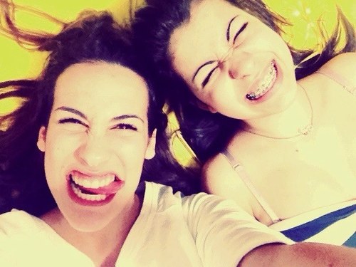 Hi,I'm a strawberry** #Directioner #Potterhead #Lovatic #5sos #sheerio I'm @GiuliaSerreri21 follow that account, and I'll follow back!