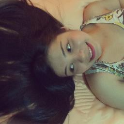Não sei amar pela metade, não sei viver de mentiras,não sei voar com os pés no chão. (CL .*

http://t.co/zS7n4CVDK4