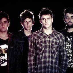 sigam eles pf @bandavalley @luccasvalley @gustavo_valley @lipexvalley @junior_valley e o @Fco_BandaValley_
oficializado por:@junior_valley dia:18/07/2013