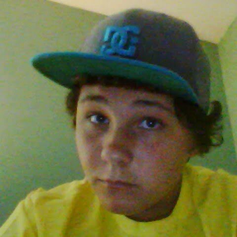 i like sports,i post funny tweets and please follow me i WILL follow back