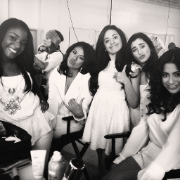 i like books and food and this one girl band called fifth harmony