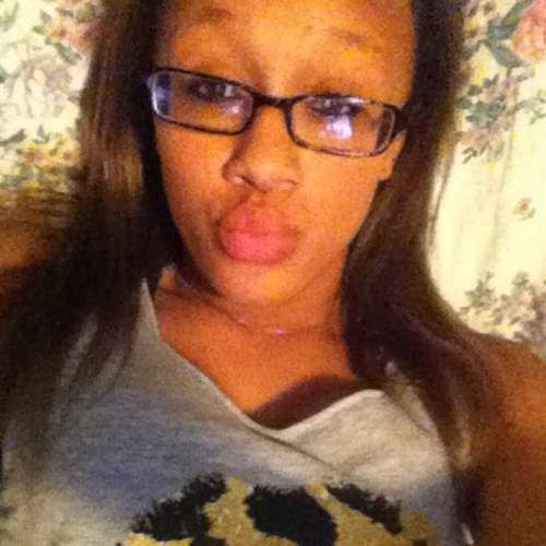 #Sophmore at powell high #lovemybf #hmu #follow me, I follow bakk