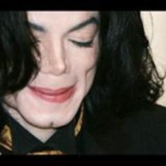 MikeCarinhoso_'s profile picture. The Twitter Official Michael Carinhoso | Filhos: @PrinceCarinhos0 e @ParisCarinhosa