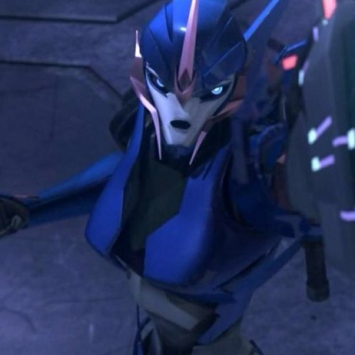 The one and only femme in team prime living my whole life as an autobot warrior protecting my human friend jack darby and others...