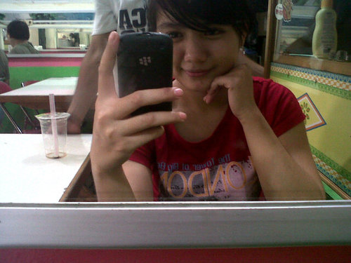 Gue cewe bawel,crewet,imut,unyu,manis,pecex dan endutt :D