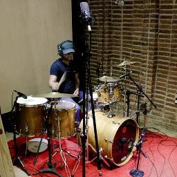 MUSICO BATERISTA