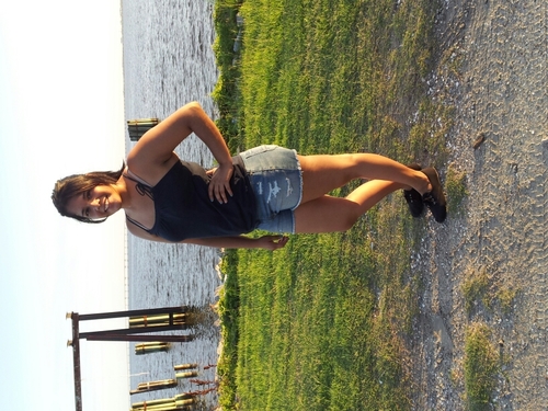 follow me and ill follow back