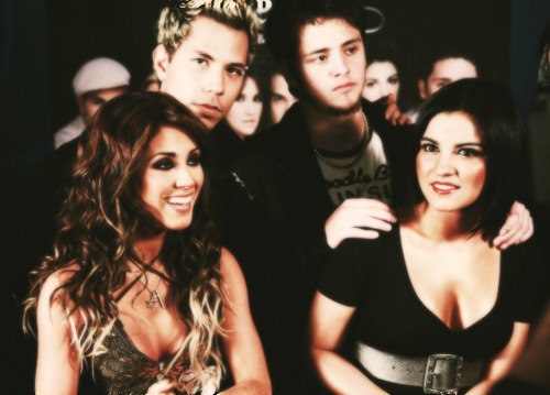 Hola! Rebeldes los amo,porsiempre y siempre,!