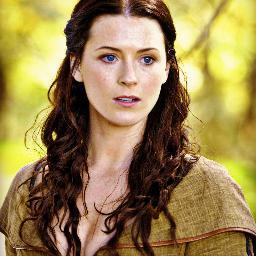 Versed in many languages, traveling merchant, a secret Confessor, hiding in plain sight, single. (21+RP MC) #Medieval