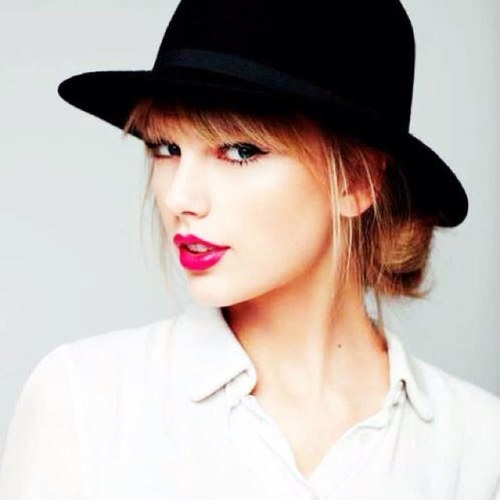 Taylor swift is flawless and you not.