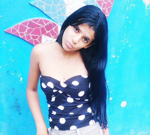 A Priiincesinha que não Nasceeu
Para ficar preza no casteelo, Maaiss Sim para
Enfrentar A realidade Com a Cabeça Eguiida ~ ♥