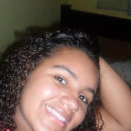 gosto de ser eu mesma não gosto de falsidade  amo que me ama