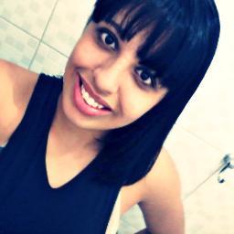 sou uma pessoa que amo rock e um pouco de cada musica adoro conheçer pessoas novas curto sair muito tambem kk
ai ta um pouco de mim!!!  Bjinhos