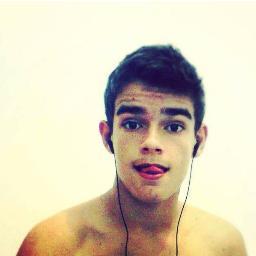 Feliz, Ousado, Filho de Deus, Fé em Deus mano, Catolico fiel, Jogador de Futebol do Vitória-PB, Deus no comando sempre ! ;]]