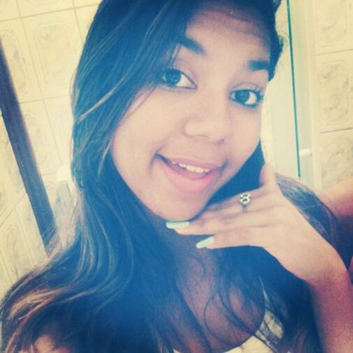 Sou simples e loka '-'
Amoo praiaaaa *-----*
curto surfi,,regge,Funk,pagode e rap!!!
Como pra krl pq ''COMER E VIDA'' ;)
'-'