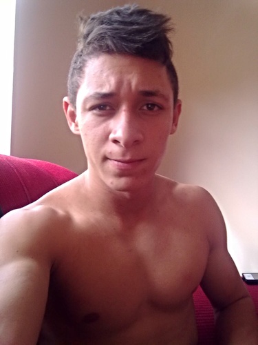 Skype - higoorfagundees / Instagram - higoorfagundees / Whatsapp - +556792538560