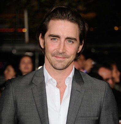 34. Lee Pace Grinner, tal vez me conozcais como Garrett en Amanecer, tambien aparezco en peliculas famosas como The Hobbit y Lincoln