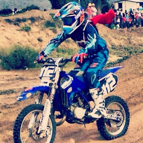 santitorremoc12's profile picture. 