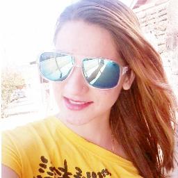Meu nome é Kaline Peliser moro na cidade de Bauru tenho 15 anos...Meu sonho é ser modelo...Adoro ler e ouvir musicas sertaneja (LUAN SANTANA)