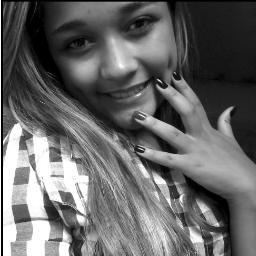 Sou infantil, sou chata, sou idiota, sou ciumenta, sou mimada, sou folgada, sou um turbilhão de coisas. Me processa!