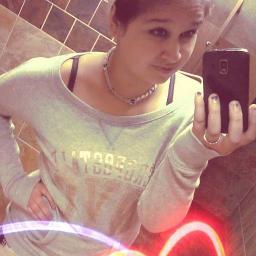 FindingKenzie_'s profile picture. my favorite color is no pants