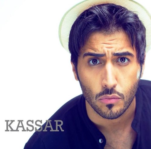 فتاه متيمه بحبي وعاشقه للفنان عبدالعزيز كسار ..❤