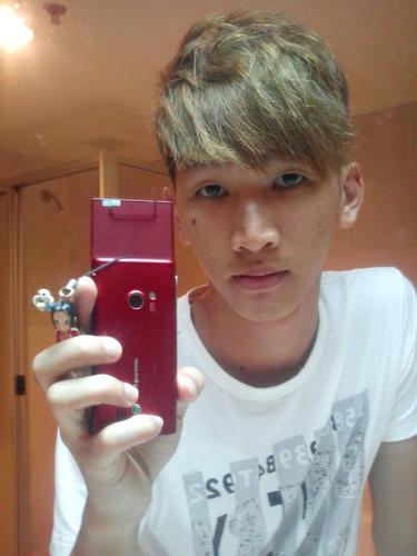 LoFNyuk's profile picture. 