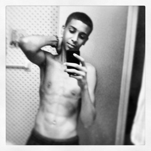 gateway/senior 2013 tall basketball player  YOLO follow me i follow back :)