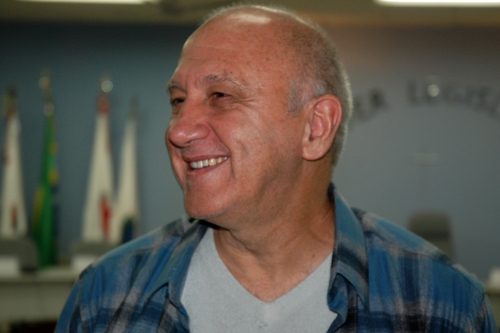 Perfil dedicado ao Professor Laércio B. Fonseca, FORMAÇÃO EM ARTES MARCIAIS, FILOSOFIAS ORIENTAIS E ESPIRITUALISMO. Saiba mais: http://t.co/1RL54SUR4u
