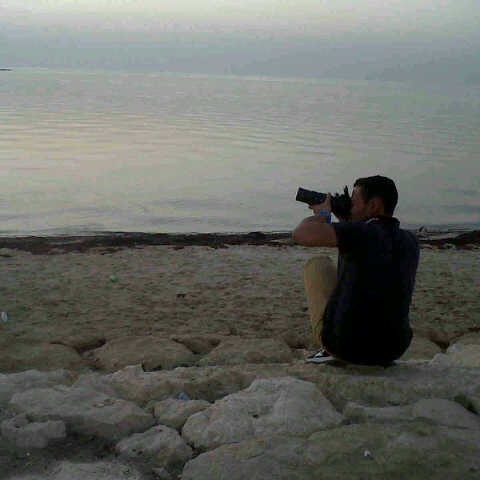 JustVisor0's profile picture. الابتسامة كلمة معروف من غير حروف !