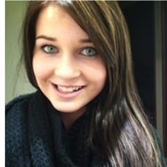 @5SOS and @OneDirection xo @LukeHemmings cousin(: x                         Wey Hey @NiallOfficial