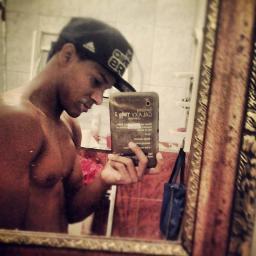 Soy una persona común y corriente como cual quier otra la diferencia es que yo no soy como los demás ..... :P