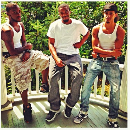Wats the point in havin a army if only a few gone ride ??? See me i hold my own .....