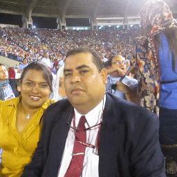 candidato en venezuela,abogado penalista.profesor universitario,director de radio.defensor derechos humanos ,excandidato ,presidente de unidos x Venezuela.
