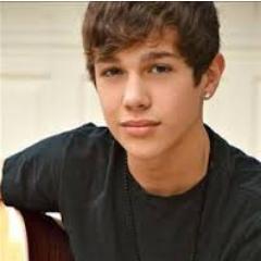 i'm from spain, i love fc barcelona and austin mahone is my idol