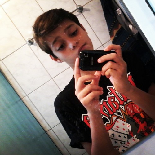 Megadeth , Guns N' Roses , Nirvana , segue?  https://t.co/QkZXlih4Xs?
id=100002999492332 B0ND3 D05 CR10LL05 @Negrini4eveer , @Unic0rnia_