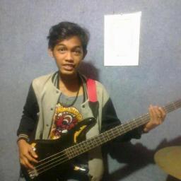 mother is the most precious treasure in the world#ViscaBarca#SmifeCrew bassist in #Bassis_FromStoryderasta