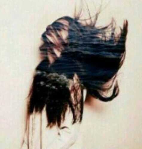 ‏‏مآ إعتدت أبداا الانحناء على گتف أحد أنا أتألم دوما وبصري مرتفع لسماء ..