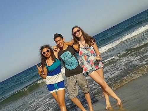 'Nos pasamos la vida esperando que algo pase y lo que pasa es la vida.'  @TriniViciana163 mi loca.