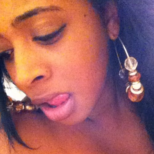 NuNu 2 u.. I live my life by my rules & dare a bitxh to nike meh bout mine!!! If it aint about money its irrelevant!! Duhhhhh..
