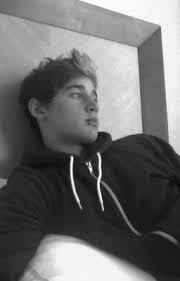 Janoskians 0/5 Follow me i follow back. help me achieve my goal please, it would mean so much
