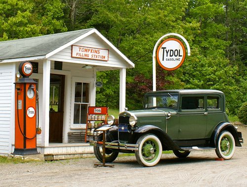 Nowhere else in New England can you experience a steam train ride, historical village exhibits and an outstanding collection of more than 60 antique vehicles.