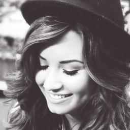 Actress,model,dancer,compositor and singer on BeLiv Band ♥