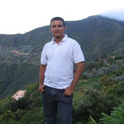 profesor de uducacion fisica,casado,creencia cristiana y me gusta los deportes