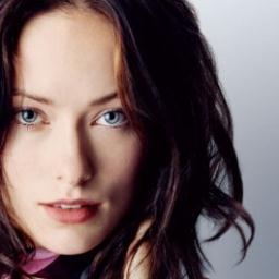 AstridPerlman's profile picture. The colour is not right