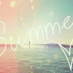 Elke dag de leukste tweets! Volg nu je hier toch bent. Eerste tweet op 19-7-2013.