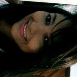 E você aprende que amar não significa apoiar-se,
e que companhia nem sempre significa segurança.