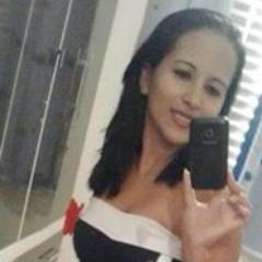 A luz que me guia, é bem mais forte que os olhos que me cercam