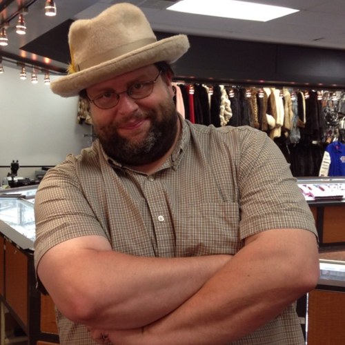 Computer Repair Technician, Avid DFS Player & High Functioning Iced Capp Addict